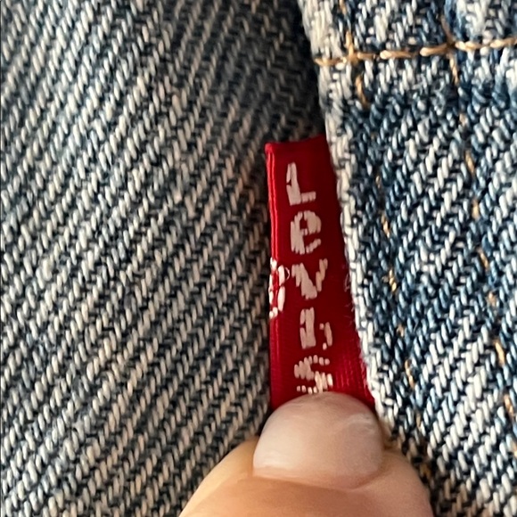 Levi's Denim Cargo Jean Shorts - Picture 4 of 11